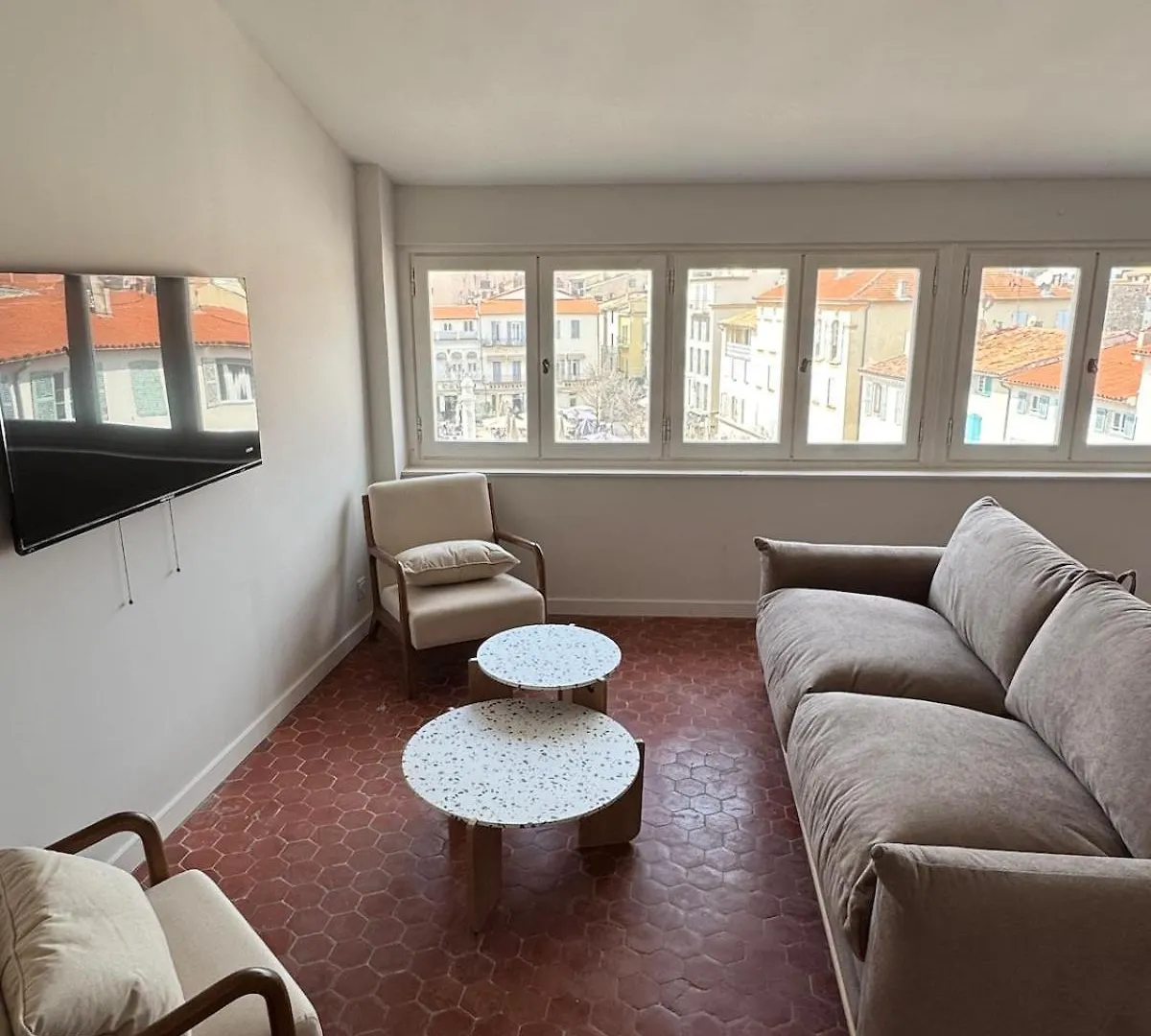 #401 Heart Of Vieil Antibes - Place Nationale-High-End Newly Renovated & Furnished Appartment