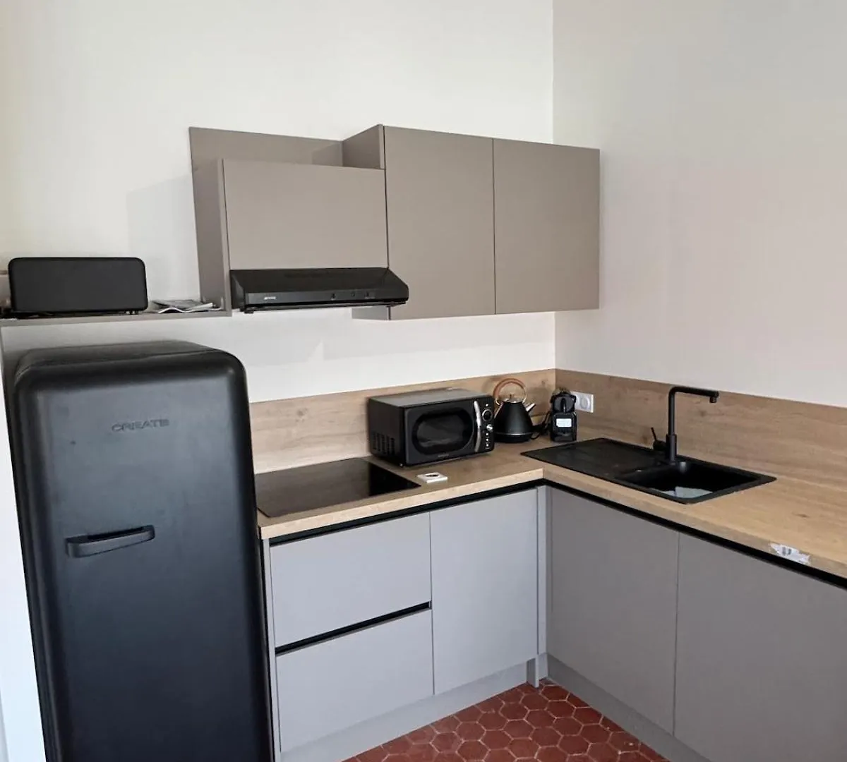 #401 Heart Of Vieil Antibes - Place Nationale-High-End Newly Renovated & Furnished Appartment Apartment