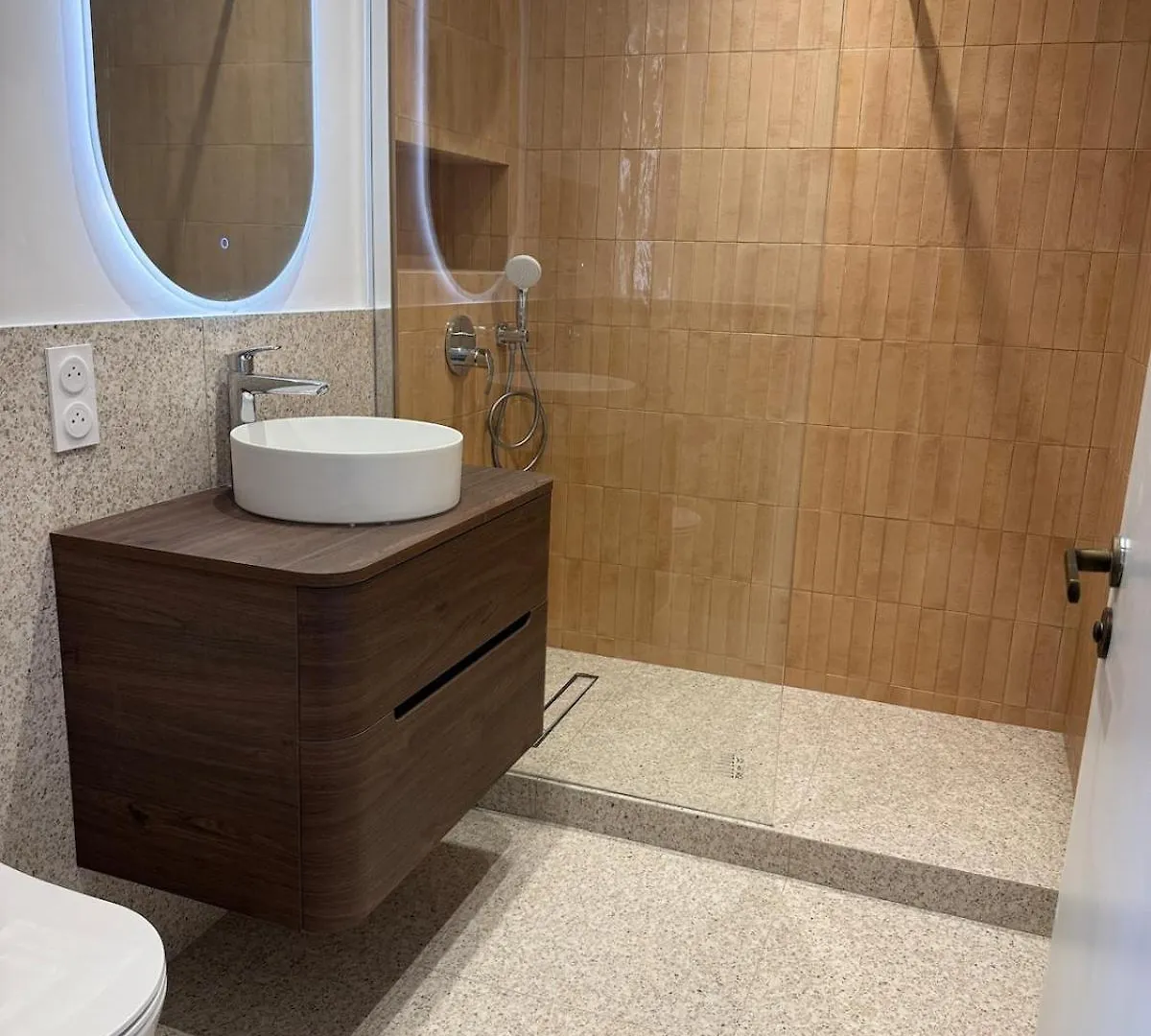 Apartment #401 Heart Of Vieil Antibes - Place Nationale-High-End Newly Renovated & Furnished Appartment France
