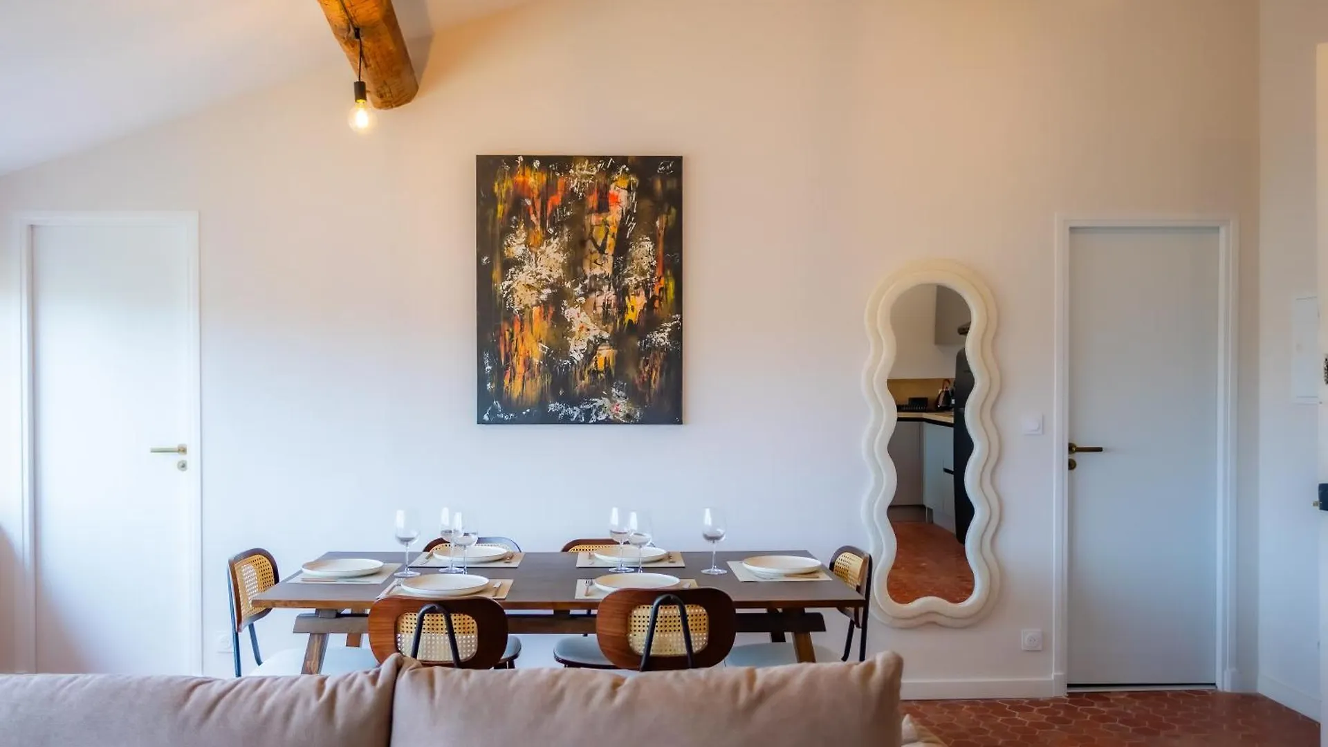 #401 Heart Of Vieil Antibes - Place Nationale-High-End Newly Renovated & Furnished Appartment contacts