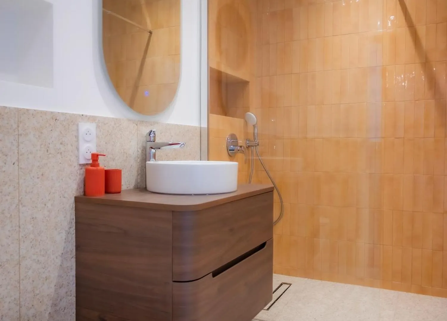 #401 Heart Of Vieil Antibes - Place Nationale-High-End Newly Renovated & Furnished Appartment 0*,  France